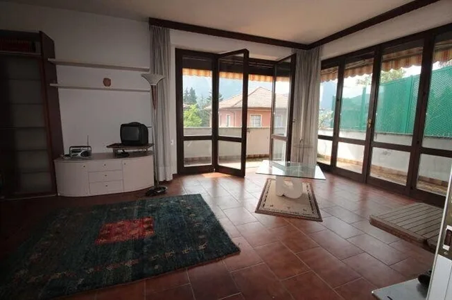 8.5 Zimmer Einfamilienhaus in Lugano – foto 2 di 13