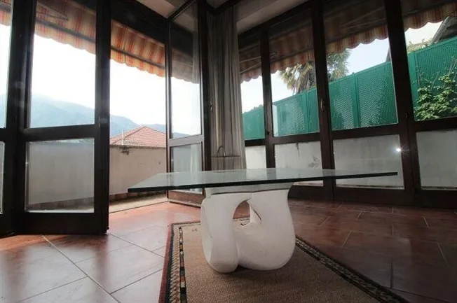 8.5 Zimmer Einfamilienhaus in Lugano – foto 4 di 13