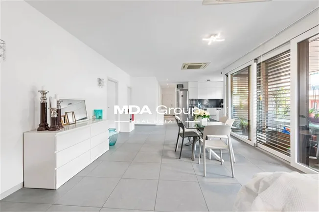 4 Zimmer Wohnung in Lugano – foto 3 di 19