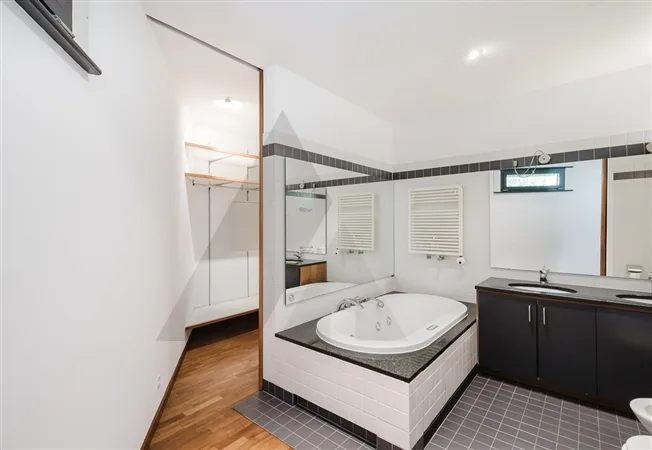 4.5 Zimmer Wohnung in Lugano – photo 10 of 10