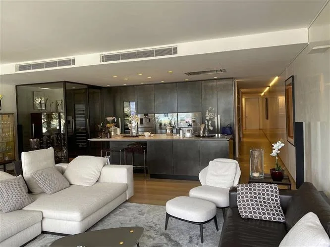5 Zimmer Wohnung in Lugano – Foto 2 von 3