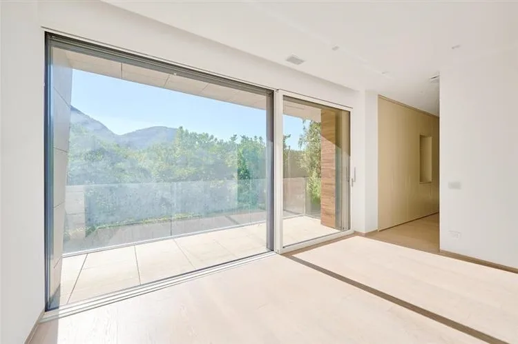 5 Zimmer Terrassenhaus in Lugano – Foto 4 von 7