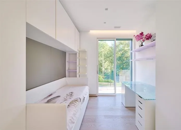 5 Zimmer Terrassenhaus in Lugano – Foto 2 von 7