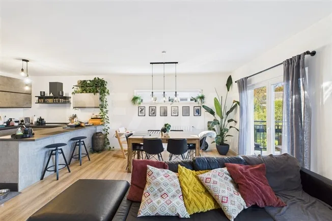 La sua nuova casa di 4 ½ locali con giardino, per uno stile di vita contemporaneo – Foto 11 von 13