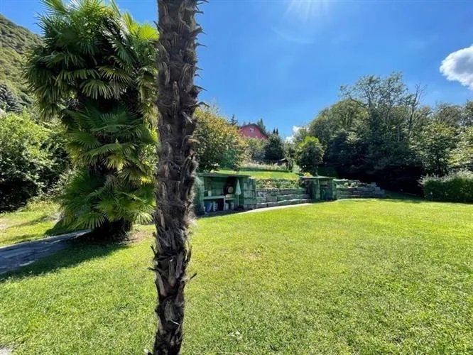 7 Zimmer Doppeleinfamilienhaus in Carabbia – Foto 5 von 7