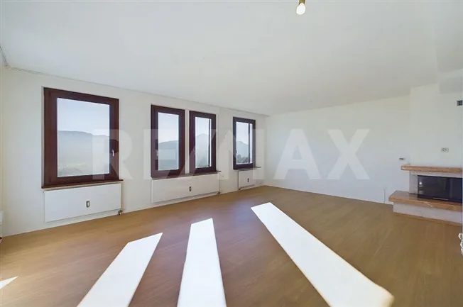 7 Zimmer Wohnung in Carona – Foto 12 von 13