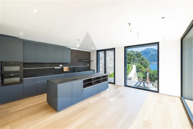 8.5 Zimmer Villa in Vico Morcote – Foto 8 von 15
