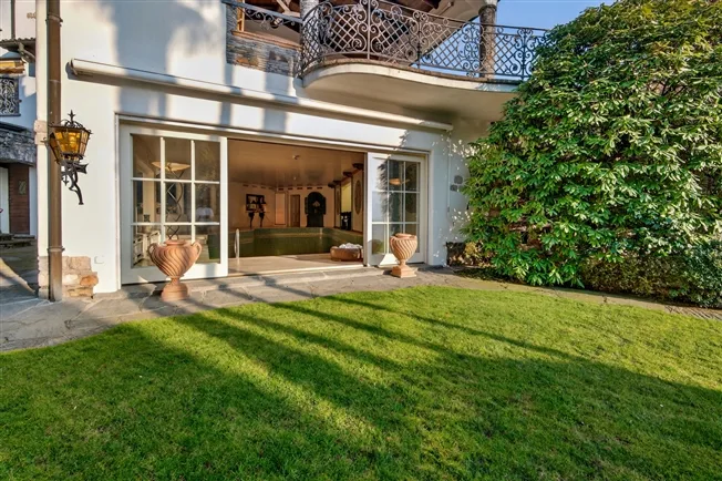 9.5 Zimmer Villa in Morcote – Foto 17 von 17