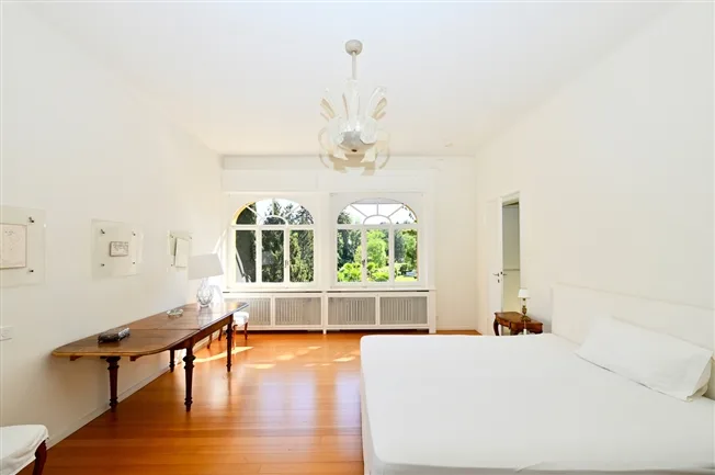9.5 Zimmer Villa in Sorengo – Foto 12 von 18