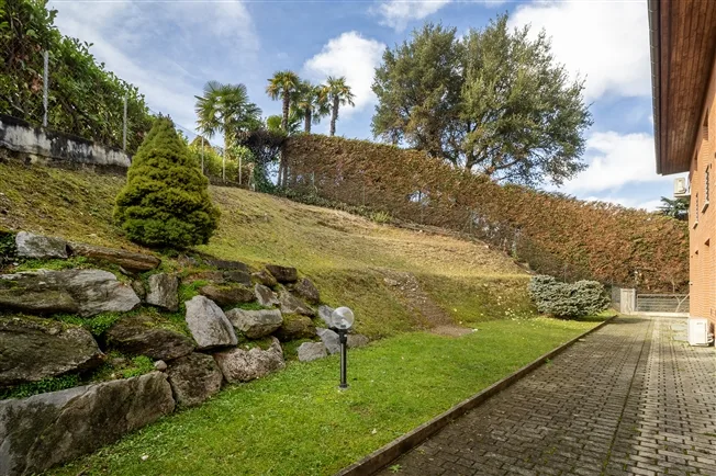 8 Zimmer Villa in Gentilino – Foto 10 von 12