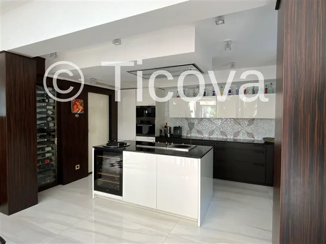 11 Zimmer Villa in Montagnola – foto 3 di 11
