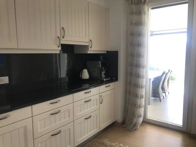 4.5 Zimmer Attikawohnung in Collina d’Oro – Foto 8 von 9
