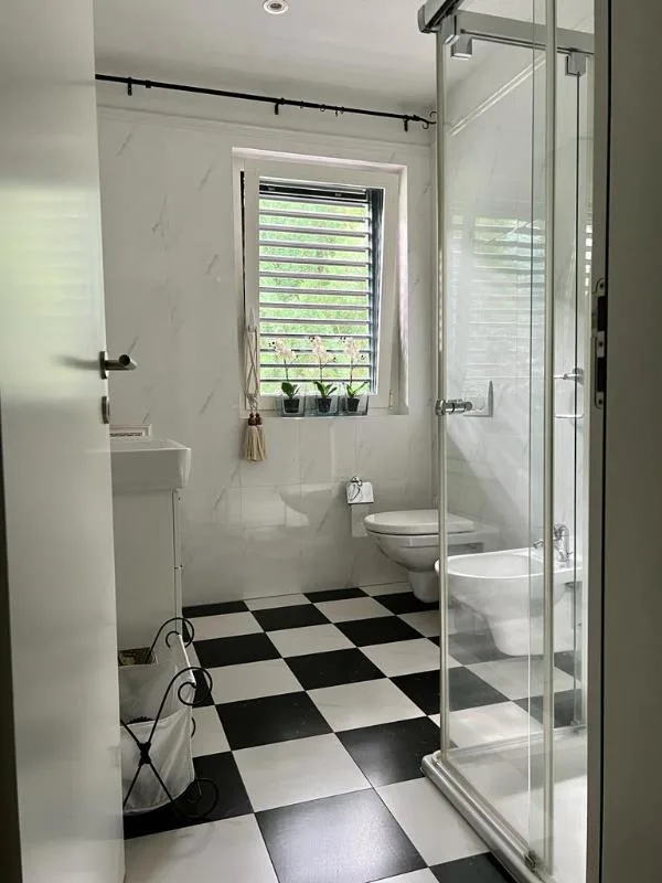 4.5 Zimmer Attikawohnung in Collina d’Oro – Foto 6 von 9