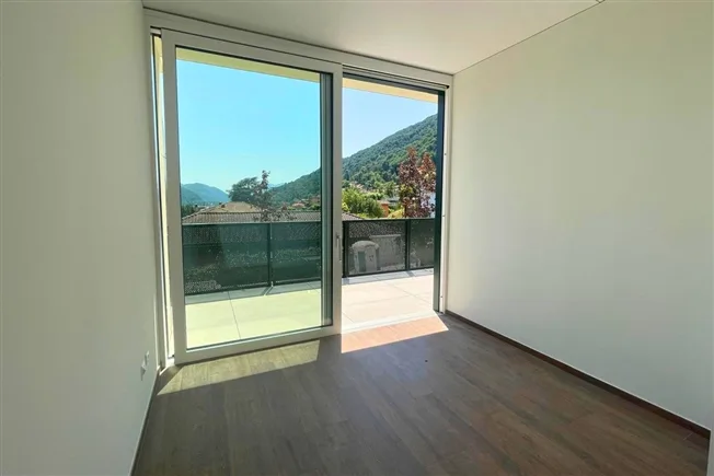 5.5 Zimmer Reihenfamilienhaus in Manno – photo 10 of 16