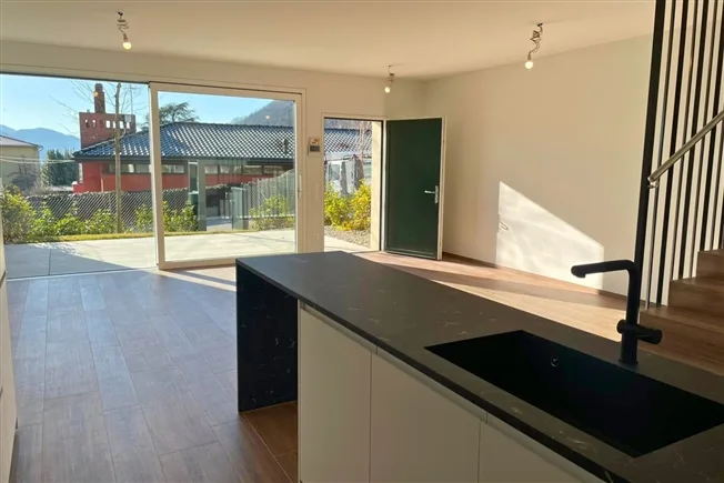 5.5 Zimmer Reihenfamilienhaus in Manno – photo 7 of 16