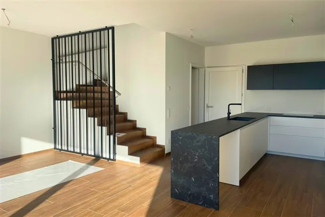 5.5 Zimmer Reihenfamilienhaus in Manno – photo 10 of 17