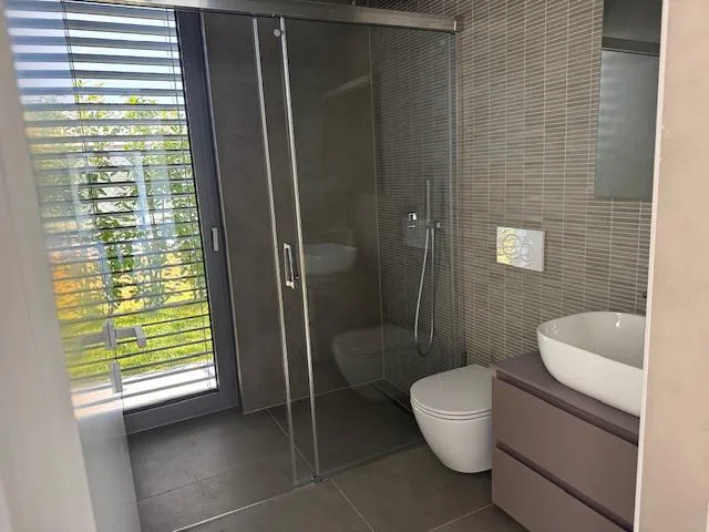 5 Zimmer Einfamilienhaus in Gravesano – Foto 2 von 6