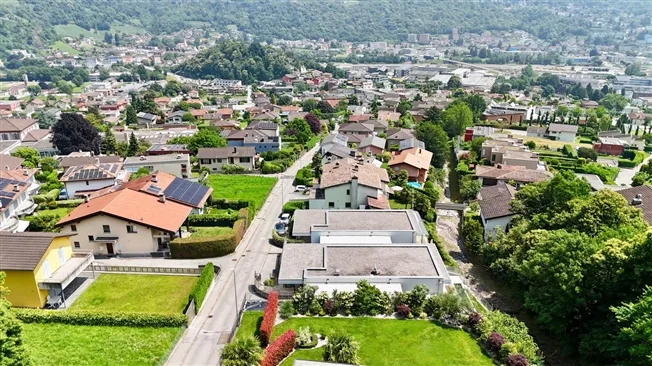 4.5 Zimmer Villa in Gravesano – Foto 4 von 20