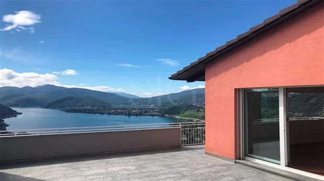 5.5 Zimmer Villa in Muzzano – Foto 3 von 8