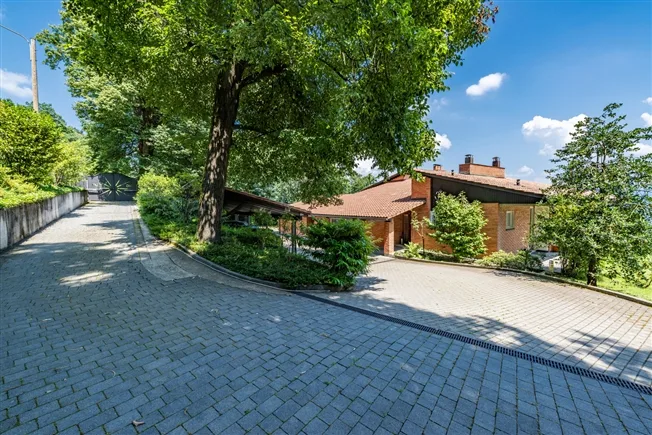 9.5 Zimmer Villa in Cademario – Foto 19 von 20
