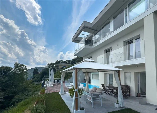 6.5 Zimmer Villa in Cademario – foto 8 di 12
