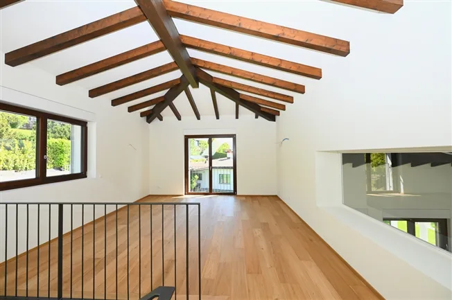 7.5 Zimmer Einfamilienhaus in Cademario – Foto 6 von 15