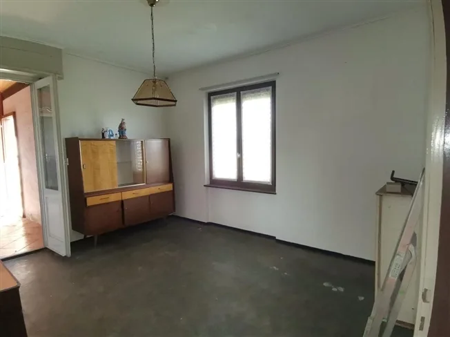4.5 Zimmer Einfamilienhaus in Breno – Foto 6 von 12