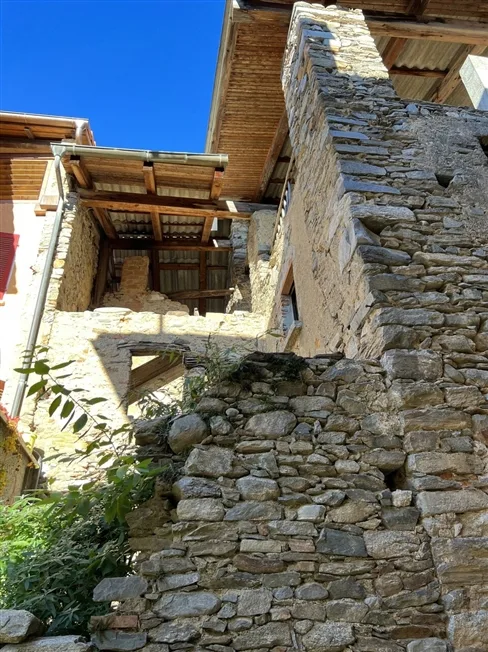 6.5 Zimmer Einfamilienhaus in Breno – Foto 4 von 12