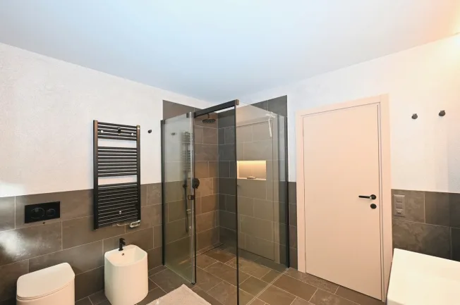 5.5 Zimmer Villa in Arosio – Foto 15 von 20