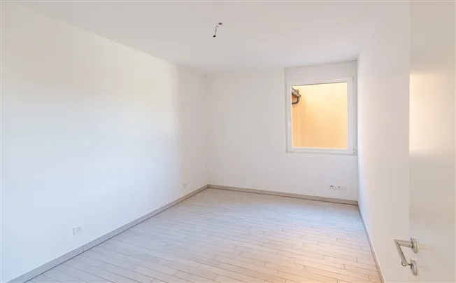 7.5 Zimmer Einfamilienhaus in Vezia – Foto 14 von 17