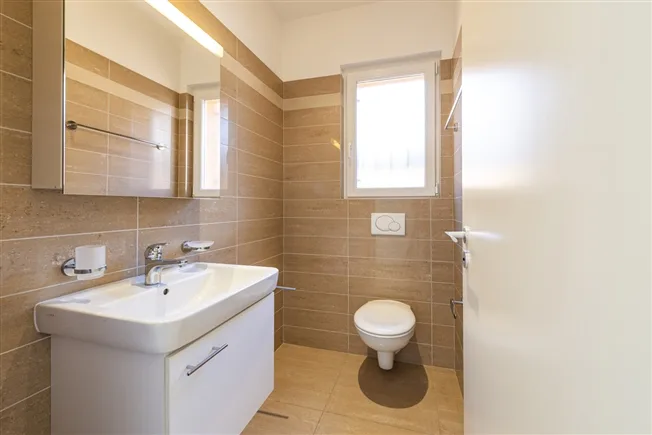 7.5 Zimmer Einfamilienhaus in Vezia – Foto 16 von 17