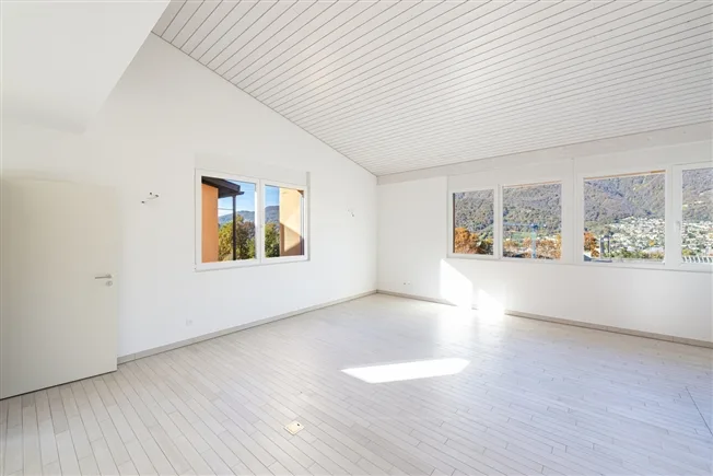 7.5 Zimmer Einfamilienhaus in Vezia – Foto 10 von 17