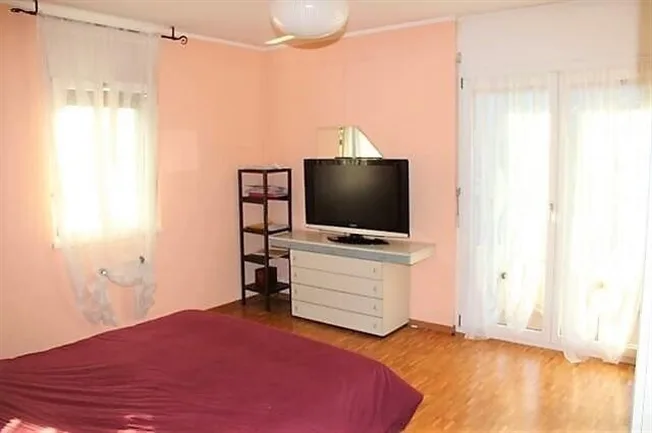 8.5 Zimmer Einfamilienhaus in Vezia – foto 10 di 13