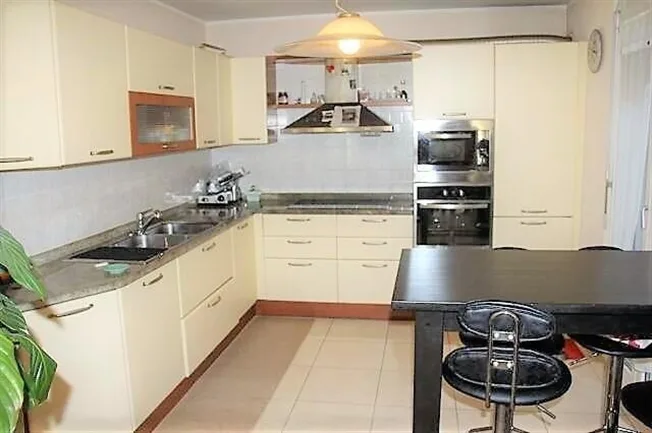 8.5 Zimmer Einfamilienhaus in Vezia – foto 7 di 13