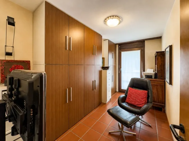 5.5 Zimmer Reihenfamilienhaus in Vezia – Foto 5 von 13