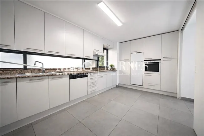 5.5 Zimmer Villa in Porza – photo 15 of 20