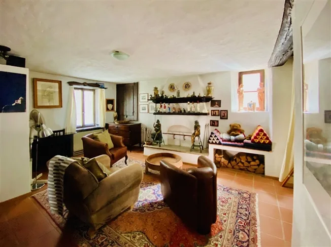 9 Zimmer Einfamilienhaus in Comano – Foto 7 von 17