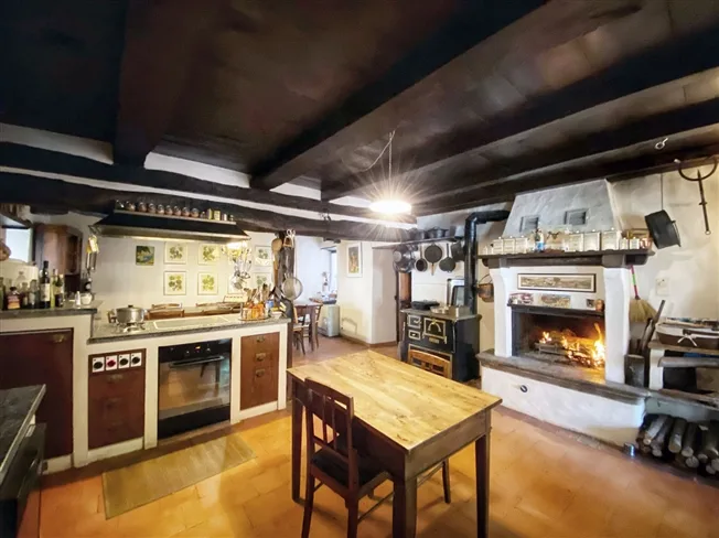 9 Zimmer Einfamilienhaus in Comano – Foto 8 von 17