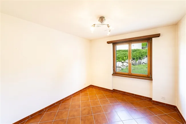 10 Zimmer Einfamilienhaus in Comano – Foto 15 von 19