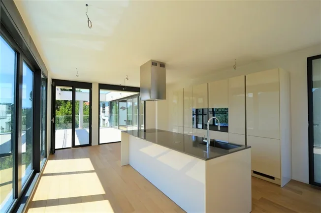 5.5 Zimmer Attikawohnung in Comano – Foto 6 von 12
