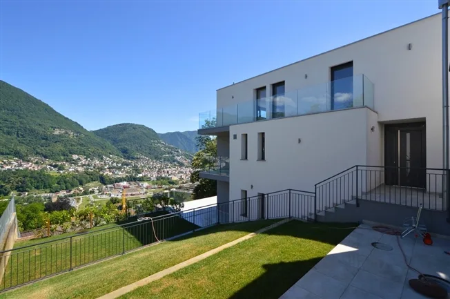 5.5 Zimmer Attikawohnung in Comano – Foto 12 von 12