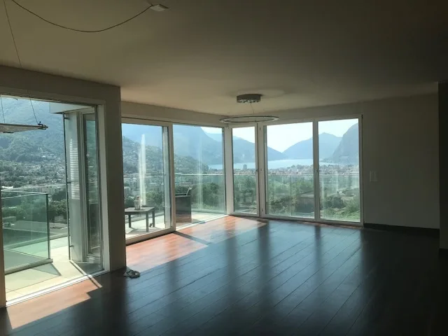 4 Zimmer Wohnung in Canobbio – Foto 2 von 5