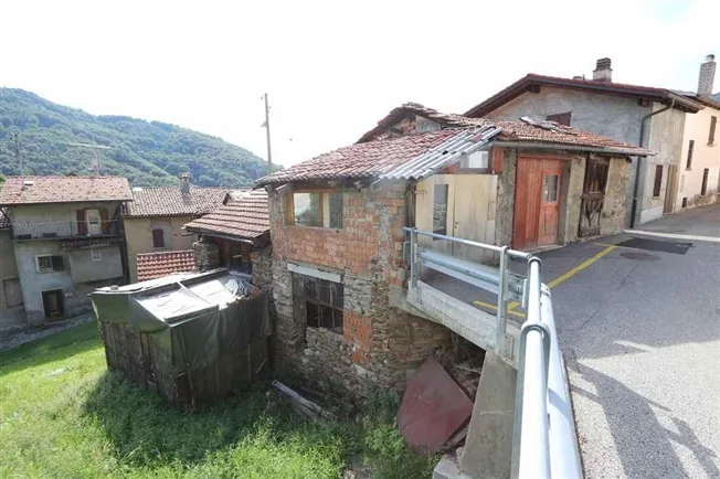 5.5 Zimmer Einfamilienhaus in Certara – foto 6 di 12