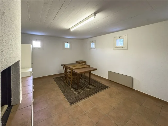 4.5 Zimmer Villa in Dino – Foto 8 von 11