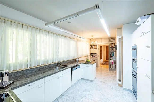 14 Zimmer Villa in Agno – Foto 11 von 15