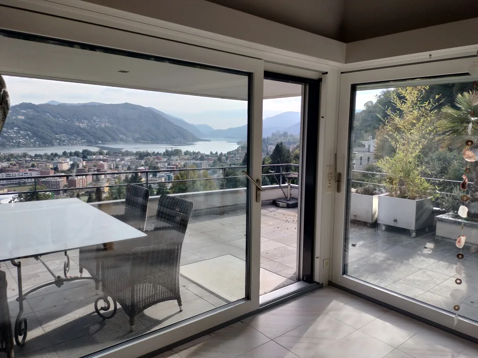 5.5 Zimmer Villa in Agno – Foto 2 von 2