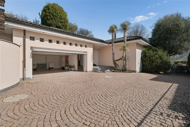 12 Zimmer Villa in Magliaso – Foto 18 von 20