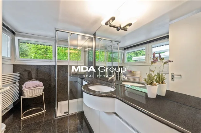 8 Zimmer Villa in Caslano – foto 19 di 20