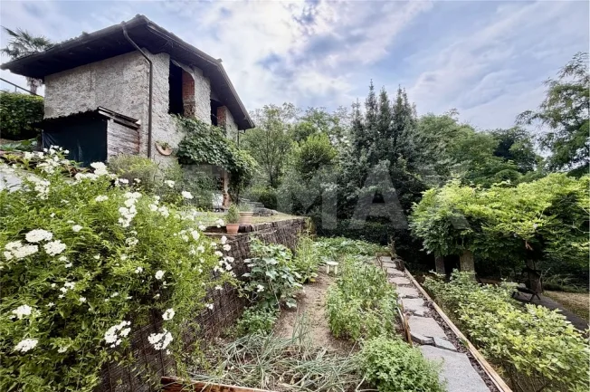5.5 Zimmer Einfamilienhaus in Purasca – Foto 4 von 13