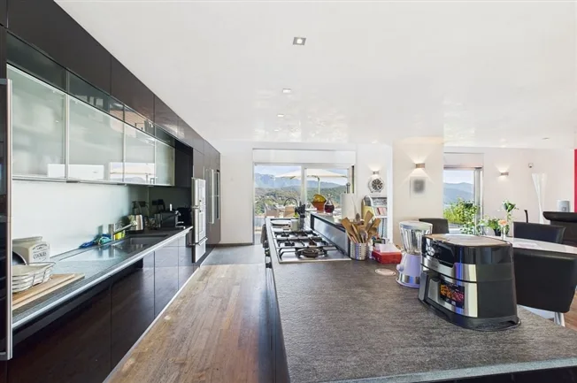 11 Zimmer Einfamilienhaus in Vernate – photo 12 sur 13
